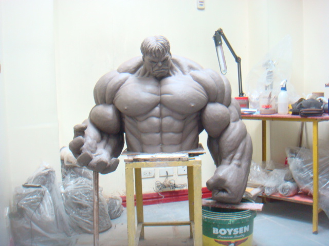 Statue Hulk au....1/2 Photo4-14_1_