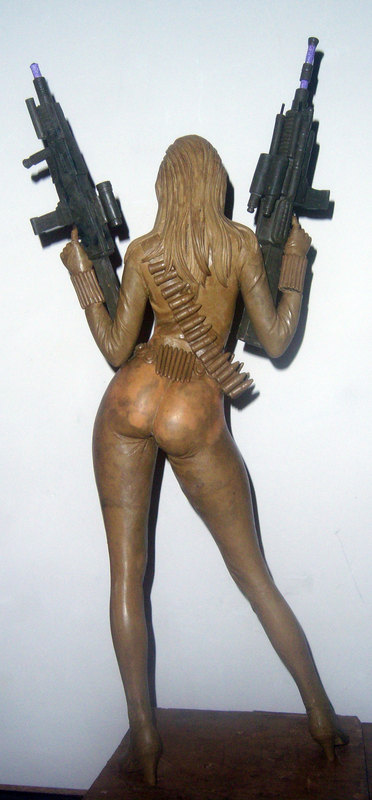 Black Widow statue 111yyu_1_