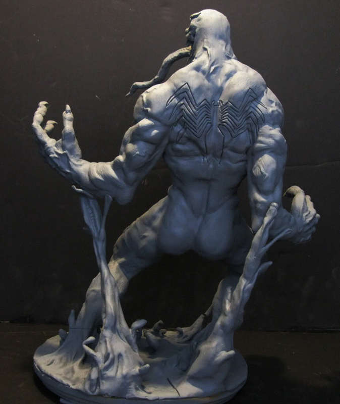 Statue de venom, captain américa et wolverine Grauvenom05_1_