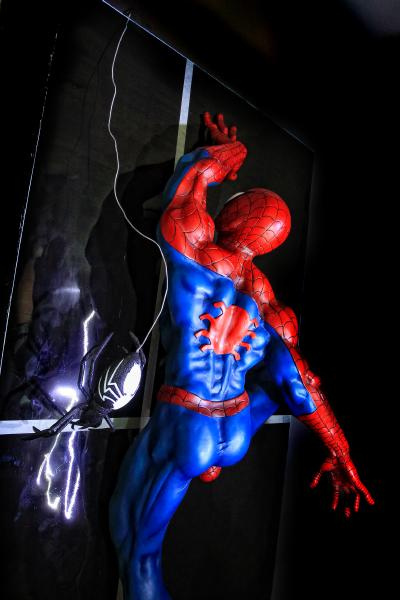  Statue Spidey au 1/2 6458278347_f8fd2166c7_z_1_