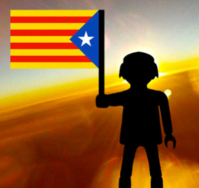 El independentismo lanzará un Playmobil con una bandera estelada desde la estratosfera Playmobil-estelada