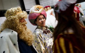 Manuela Carmena cambia en la cabalgata los reyes magos por reinas magas - Página 2 Reina-baltasara_300_188