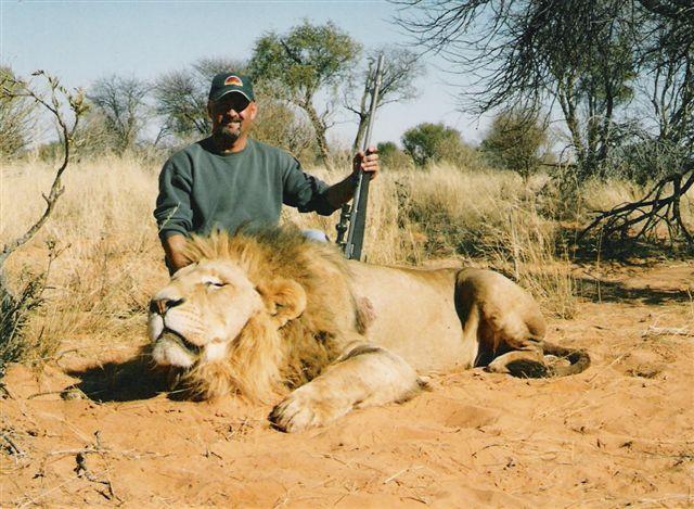 رحلة صيد  حيوانات ضخمة Mk18662_lion20