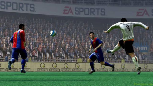 PES Yapımcısı: FIFA 12, PES 2012 'den daha gerçekçi. 1