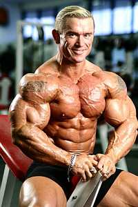     Lee_Priest