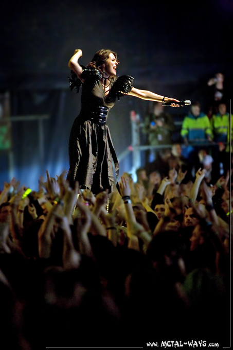 Photos de concerts - Page 39 Within-temptation-appelpop-tiel-20