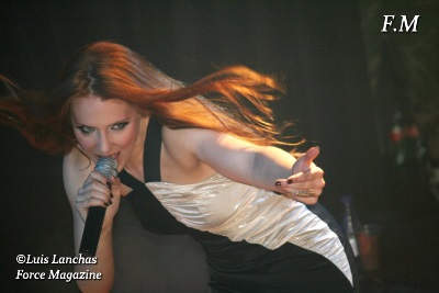 Fotos de Simone Simons - Página 2 EPICA10%20HEINEKEN%2047