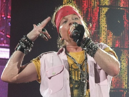 [No oficial] Guns N' Roses confirma a Zagreb nuevamente  Axl_rose_concert