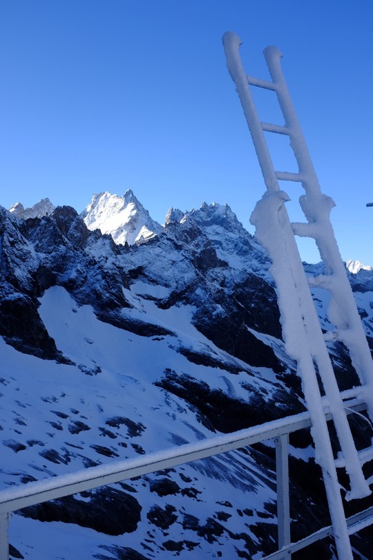 Orage de neige dans les Alpes Orage_neige_alpes_12_juin_2015_05