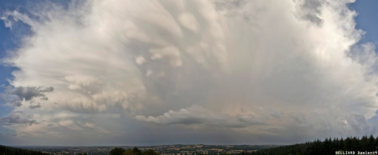 canicule, puis orages à partir du 20 août ? - Page 6 120823_20h22_supercell1