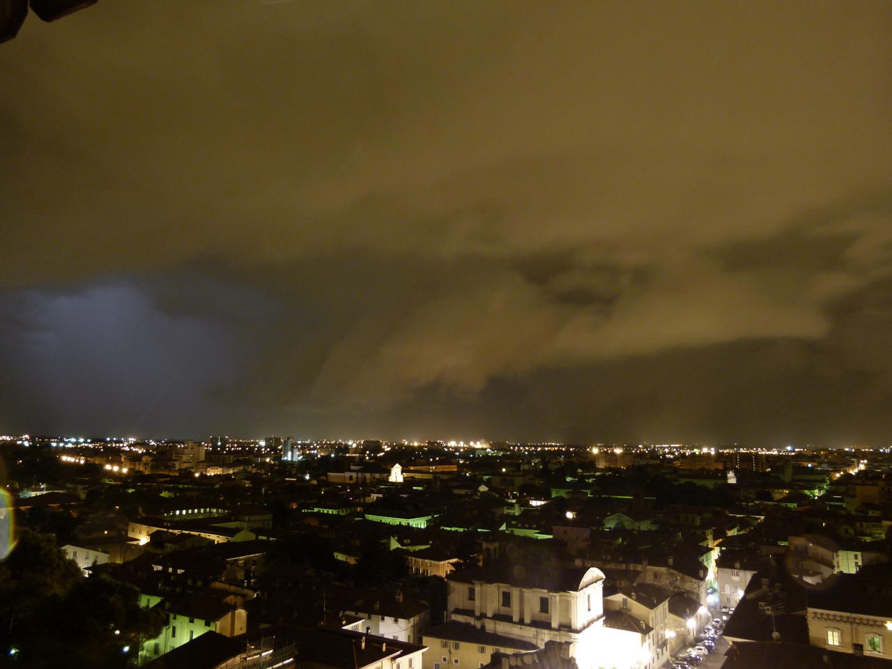 Luglio di temporali al nord... Ts24lugB