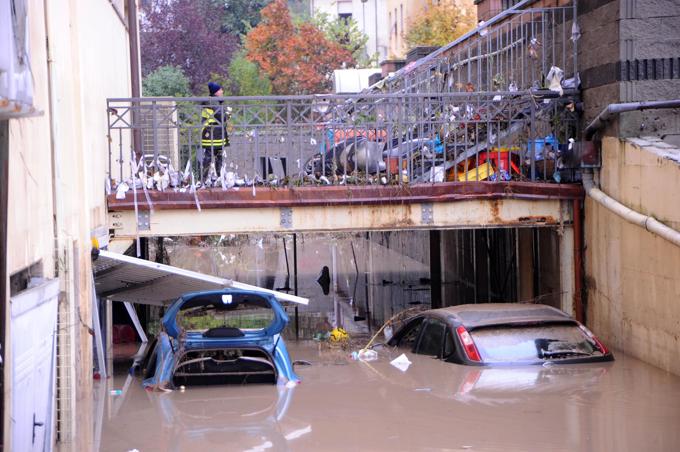 25 ottobre 2011 alluvione liguria di levante (alto massese) Aulla17