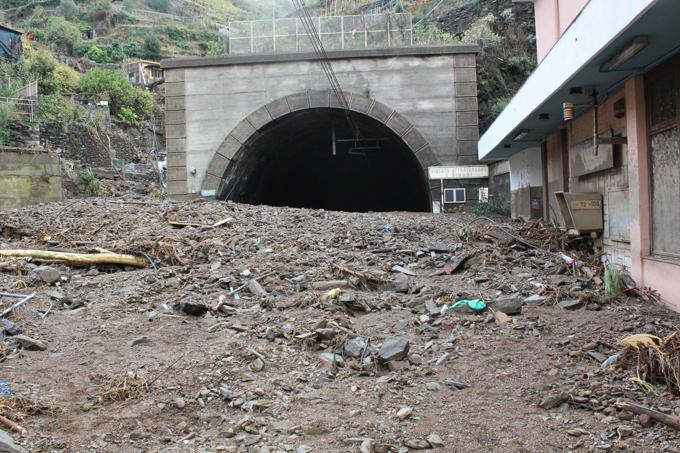 2011 - 25 ottobre 2011 alluvione liguria di levante (alto massese) Vernazza2