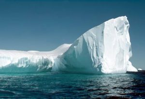 Groenlandia: onda anomala da un ghiacciaio Iceberg21-300x204