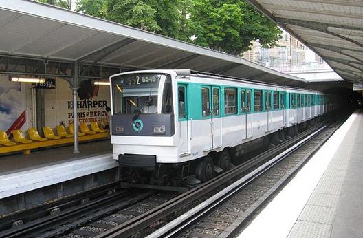 Les trains de vos rêves, ceux qui n'existent pas encore en N Metro-passy