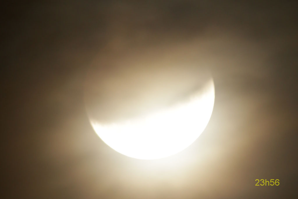 Eclipse partielle de Lune : bilan et photos Eclipse24