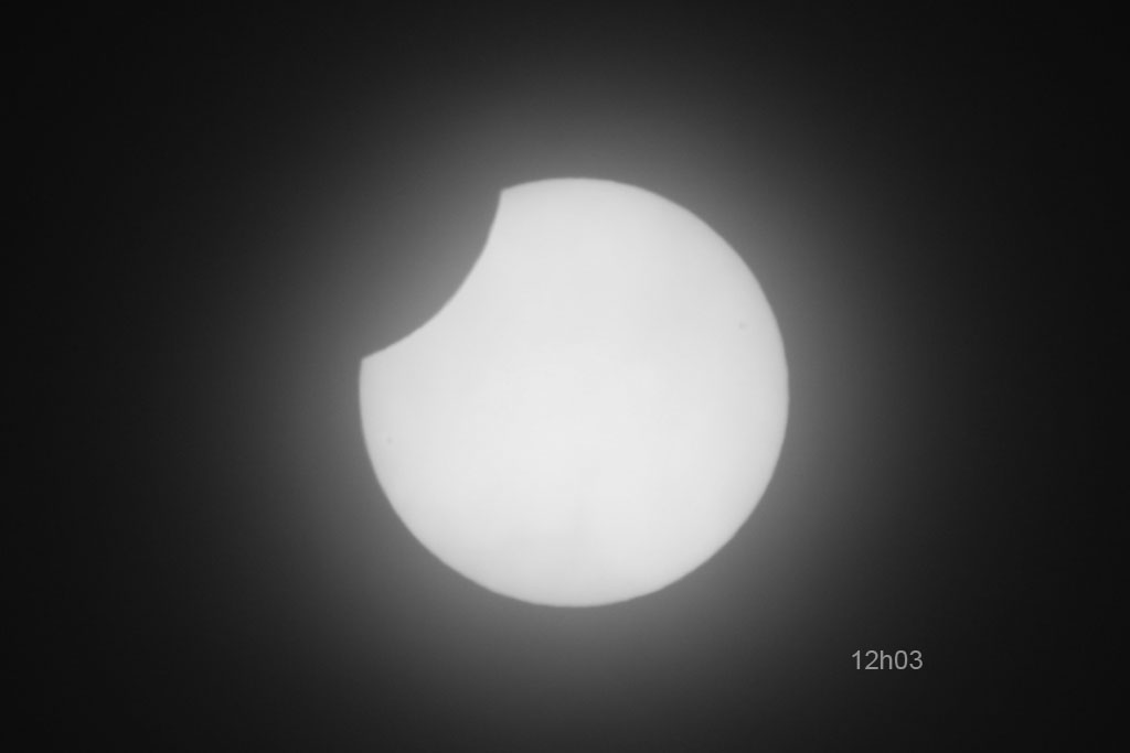 Eclipse partielle de Soleil du mardi 25 octobre 2022 Eclipse12h03b