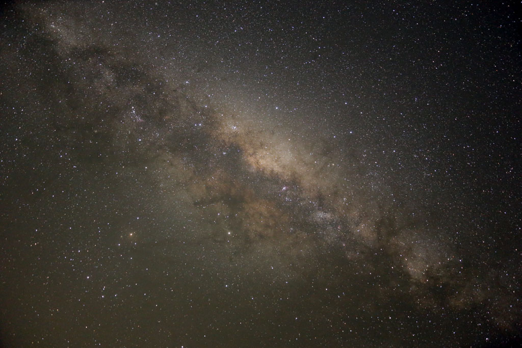 Ciel austral : Voie Lactée et nuages de Magellan SA-A06
