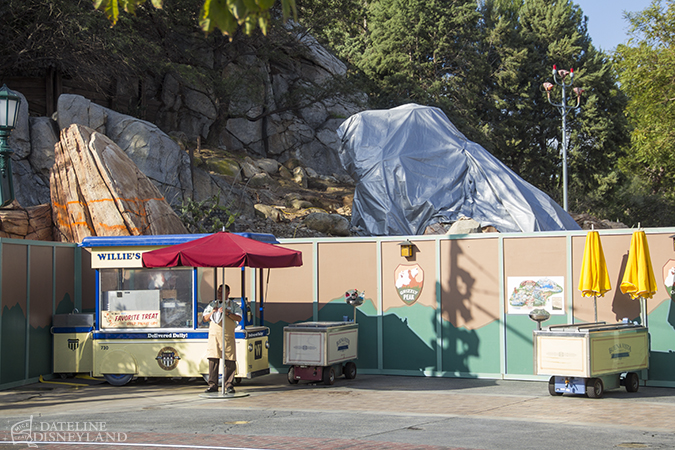 [Disney California Adventure] Placemaking: Pixar Pier, Buena Vista Street, Hollywood Land, Condor Flats - Page 20 02-02-15-IMG_1308