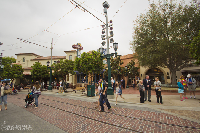 [Disney California Adventure] Placemaking: Pixar Pier, Buena Vista Street, Hollywood Land, Condor Flats - Page 18 06-15-12-IMG_9351