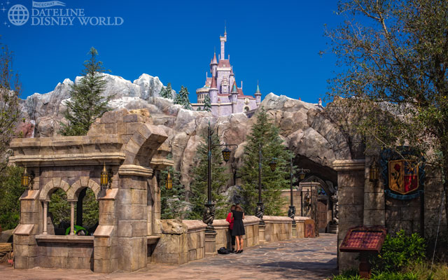 [Magic Kingdom] New Fantasyland - The Forest: Beauty and the Beast, The Little Mermaid (06 décembre 2012), 7 Dwarfs Mine Train (28 mai 2014) - Page 10 DatelineDisneyWorld1010-IMG_5523-Edit.j