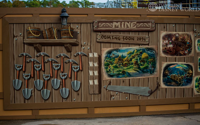 [Magic Kingdom] New Fantasyland - The Forest: Beauty and the Beast, The Little Mermaid (06 décembre 2012), 7 Dwarfs Mine Train (28 mai 2014) - Page 16 DatelineDisneyWorldNewTestTrack-IMG_8110