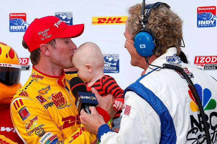 Hunter-Reay ganó por segunda vez consecutiva en Milwaukee   1005061_10151470633390848_221861519_n__1_