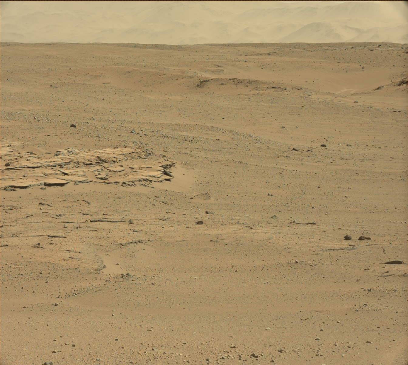 MARS: CURIOSITY u krateru  GALE  - Page 8 0641ML0027320000302797E01_DXXX