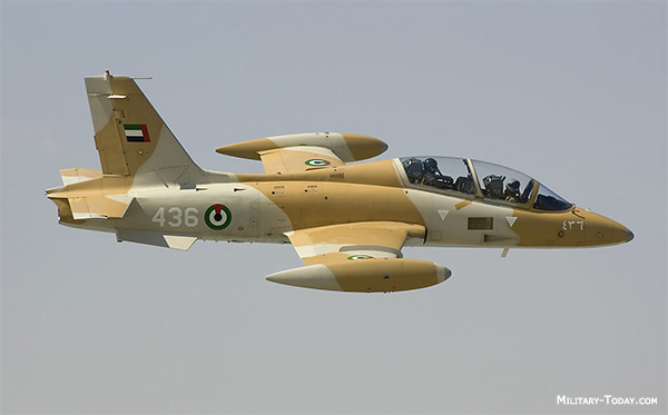 هل تصبح ألينيا آيرماكي MB-339 طائرة التدريب والهجوم الخفيف اللبنانية القادمة؟ Aermacchi_mb339