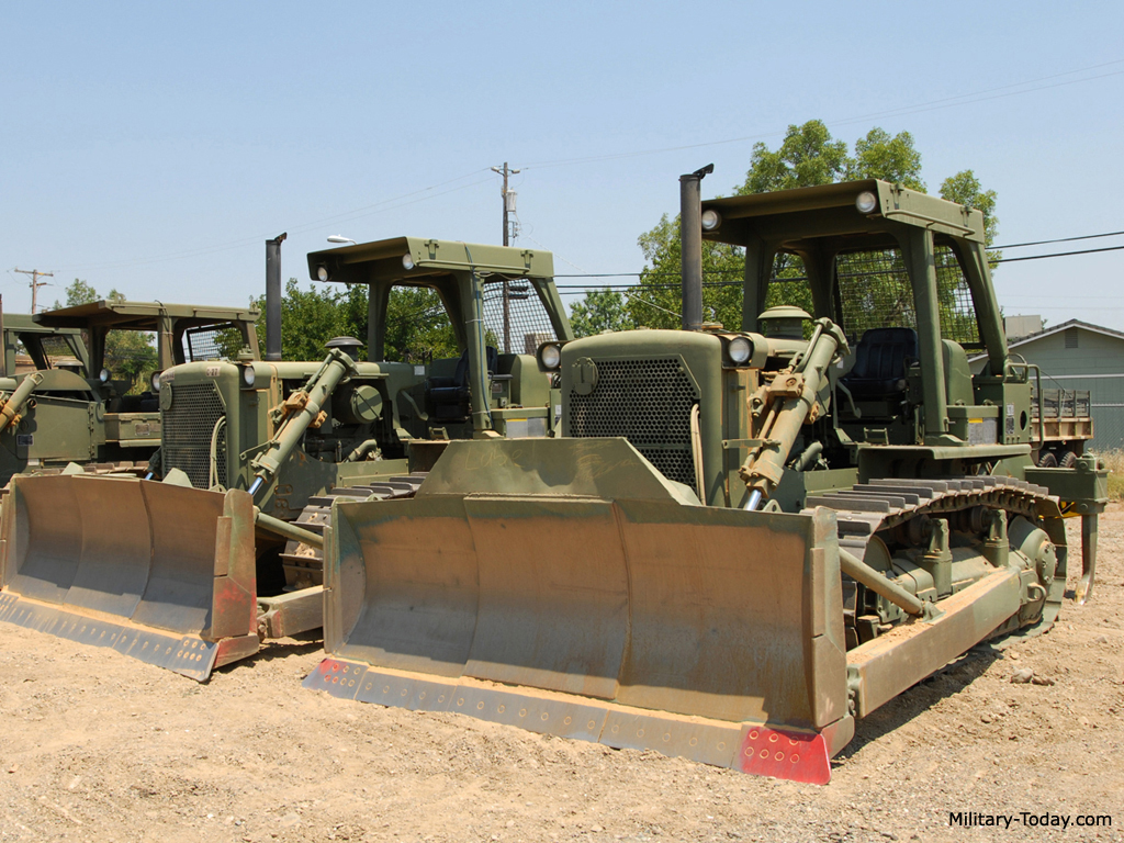 Caterpillar D7  Bulldozer Caterpillar_d7_l2