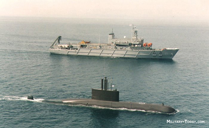 changbogo class submarine (korea selatan) Chang_bogo_class_l3