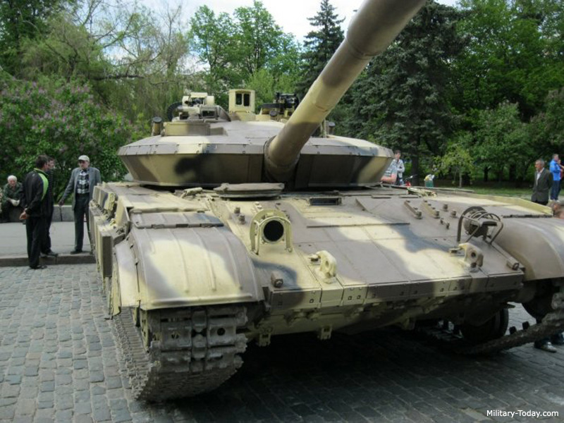 الدبابة الاوكرانية T-64E T64e_l2