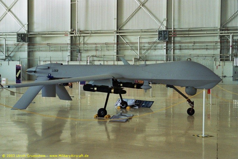 UAV RQ-1 PREDATOR/MQ-9 REAPER RQ-1K_EDW-OH2003-10_115_800