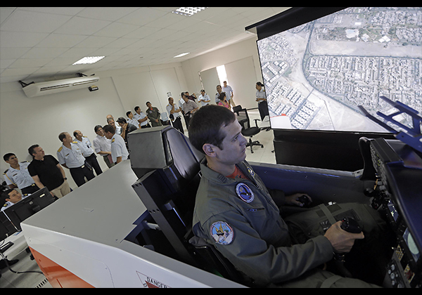 FUERZA AÉREA DE PERÚ - Página 22 Galeria_2014_04_09_010