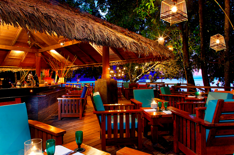 Beach bar Luxury-beach-bar-design