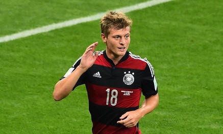 من هو أفضل لاعب في مباراة ألمانيا والبرازيل ؟ Kroos56325414-470x264-1-437x264