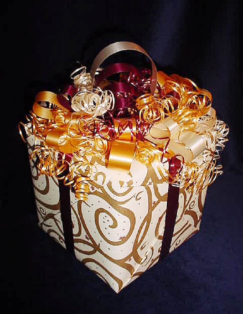 هدايا جميلة Golden_Spiral_Gift_Wrapping