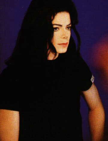 صور جديدة و حلوة لمايكي *_* :) :) "[(#{+ملك البوب +}#)]" Mjj22