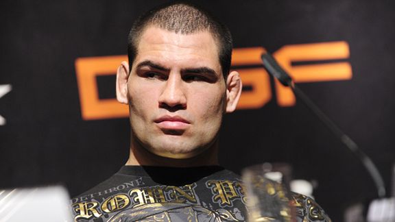 EAW Promoz! (Part 4 - Locked for posting...) - Page 4 Cain-Velasquez-sits