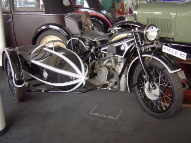 Musées de la moto etc. B3_387_290_90