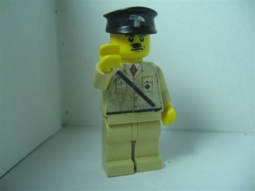 El nazi de los lego..................al talego......... - Página 2 1224331482m_SPLASH