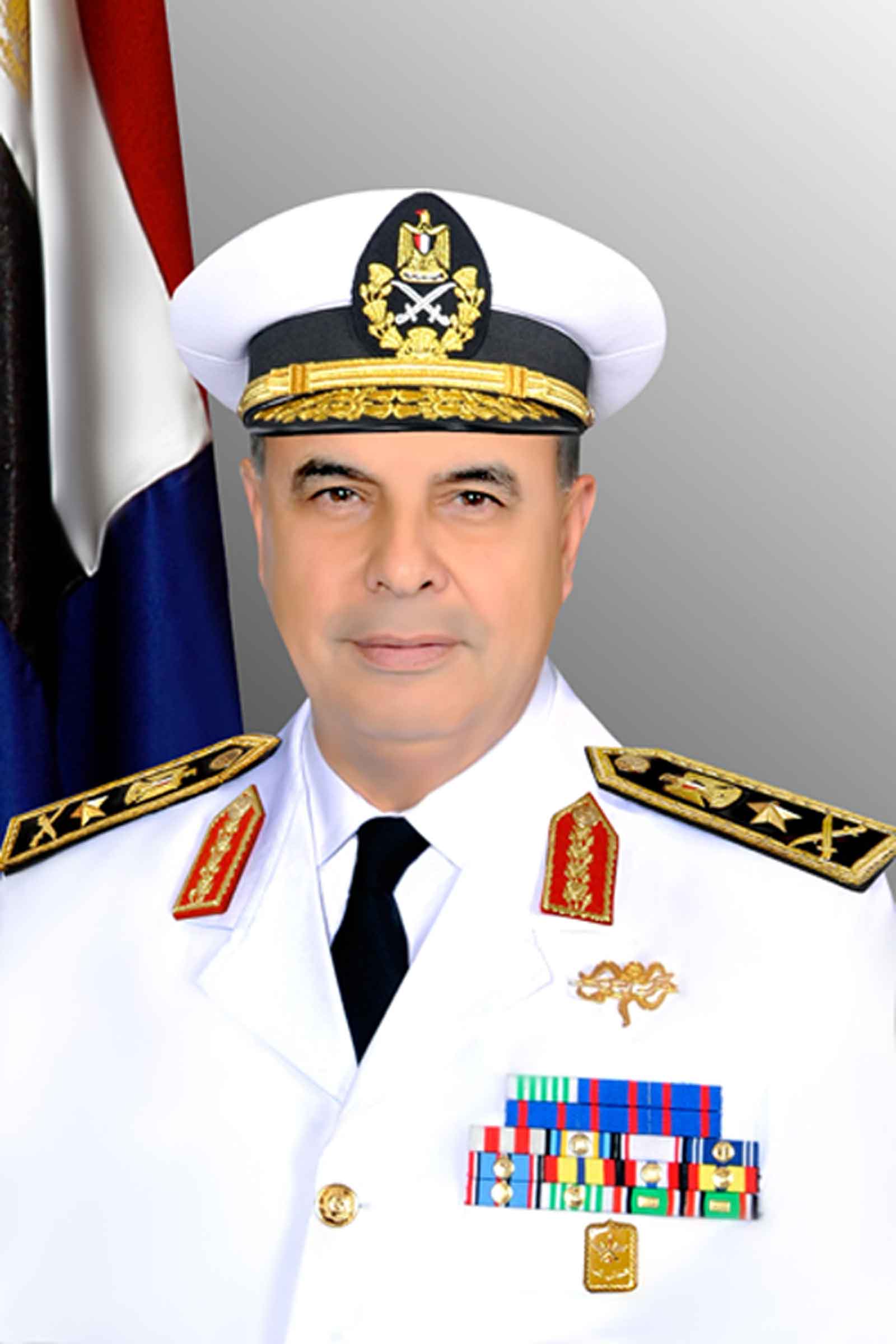 كلمة الفريق أحمد خالد قائد القوات البحرية أثناء استلام الغواصة الألمانية (S42) 12