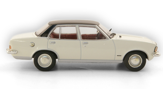 Dinky Toys Opel Rekord C Coupé 1:43... e altri modellini! - Pagina 3 00005571