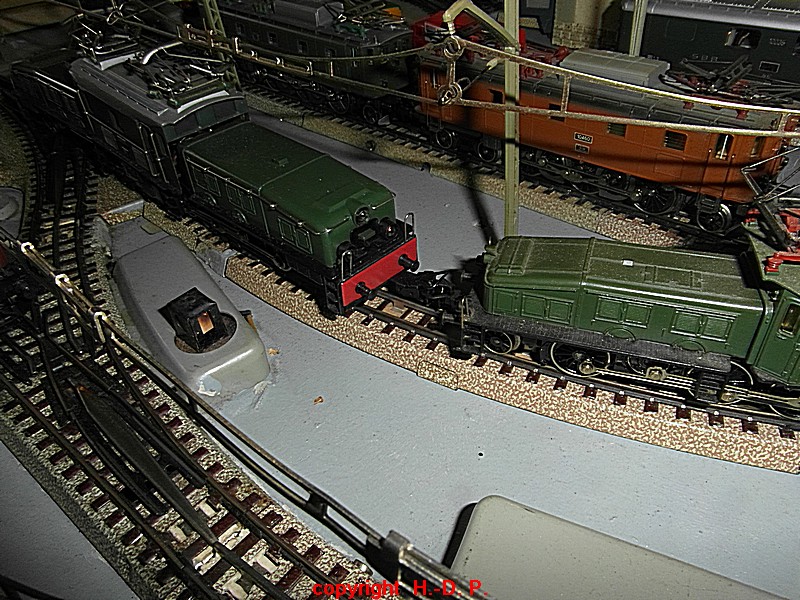 Das Märklin Ur Krokodil, seine Kinder und ein Schienenzeppelin SAM_7049