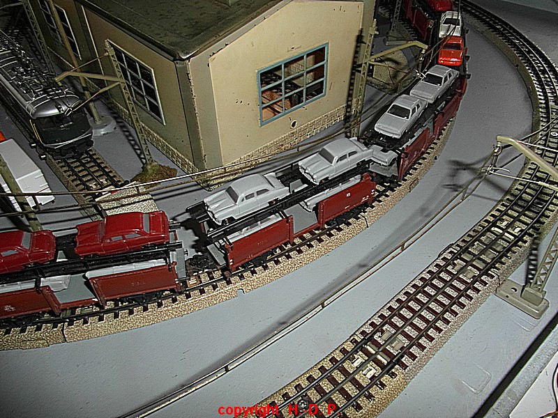 Das Märklin Ur Krokodil, seine Kinder und ein Schienenzeppelin SAM_7052