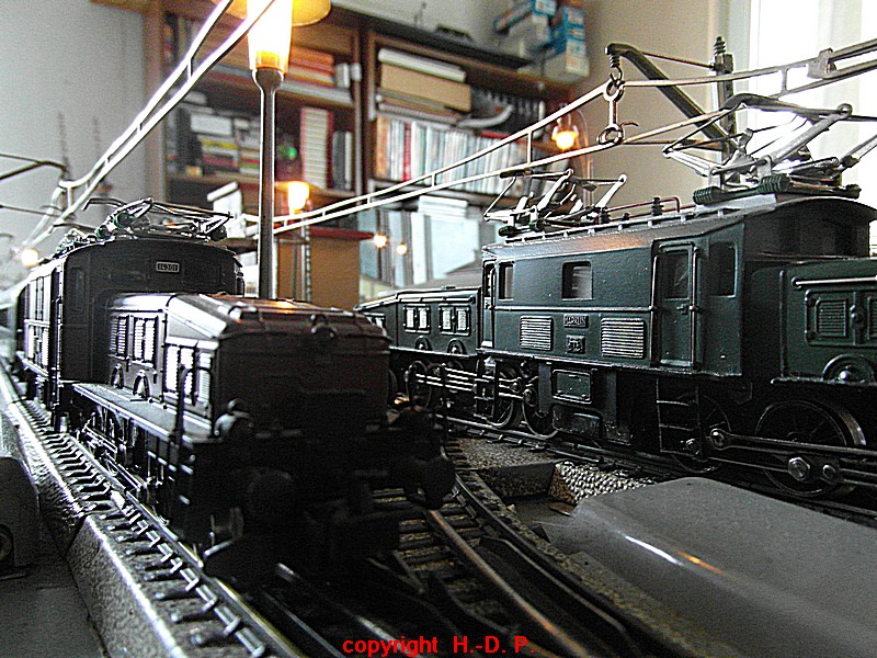 Das Märklin Ur Krokodil, seine Kinder und ein Schienenzeppelin SAM_7053