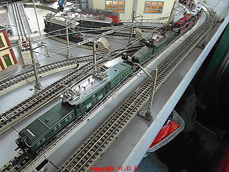 Das Märklin Ur Krokodil, seine Kinder und ein Schienenzeppelin SAM_7083