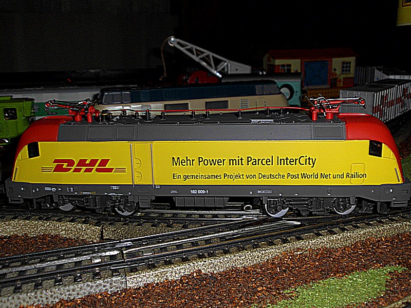 Piko DHL Taurus DSCI0248