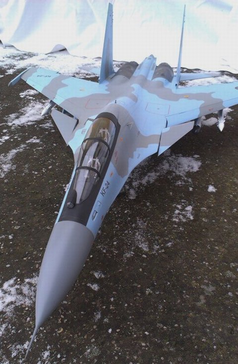 modelistes (recherche) Suchoi-su-30mka-flanker-c-trumpeter