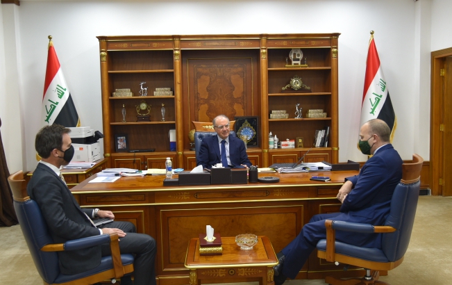 The Minister of Finance receives the Ambassador of Norway to Baghdad Index90